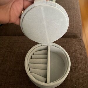 Compact Gray Jewelry Travel Case - Unbranded